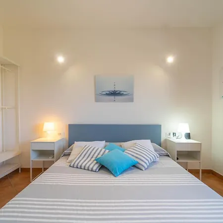Holiday home Voilier 28 By Domusaway *